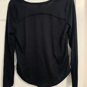 Black Long-sleeved top